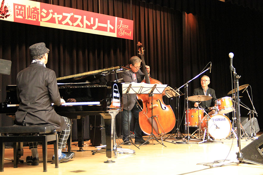 岡崎ジャズストリート2015の様子
