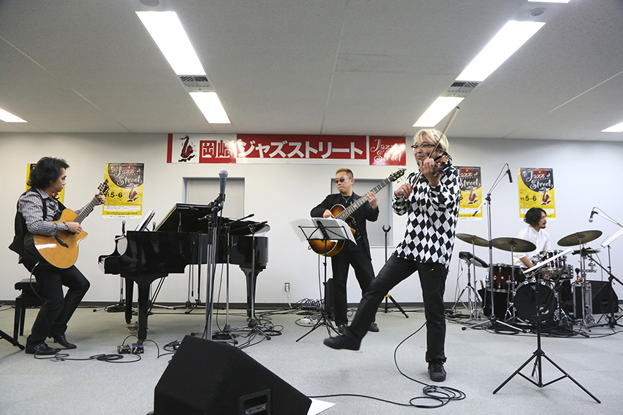 岡崎ジャズストリート2016の様子